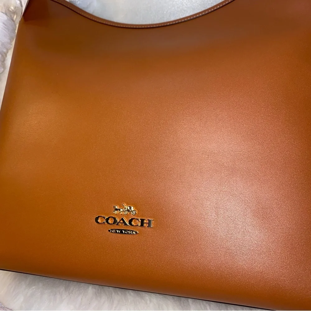Coach smooth leather purse New